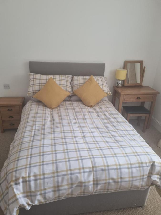 Stunning Spacious Apartment On River Ness Inverness Exterior photo