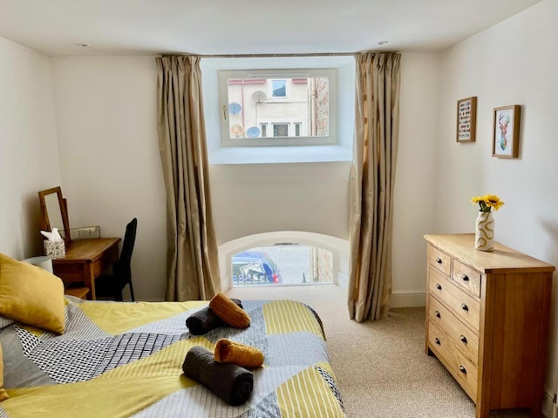 Stunning Spacious Apartment On River Ness Inverness Exterior photo
