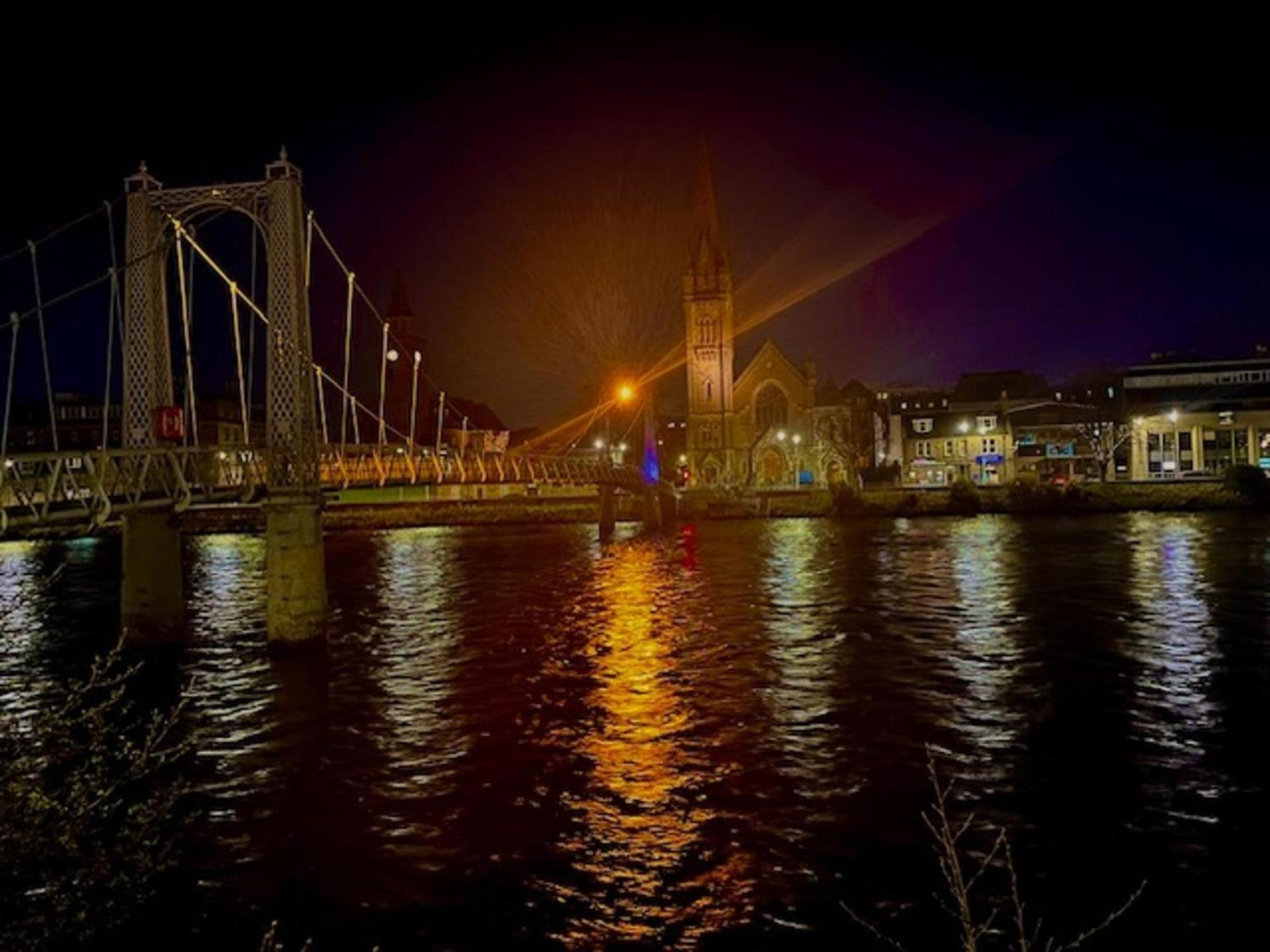Stunning Spacious Apartment On River Ness Inverness Exterior photo